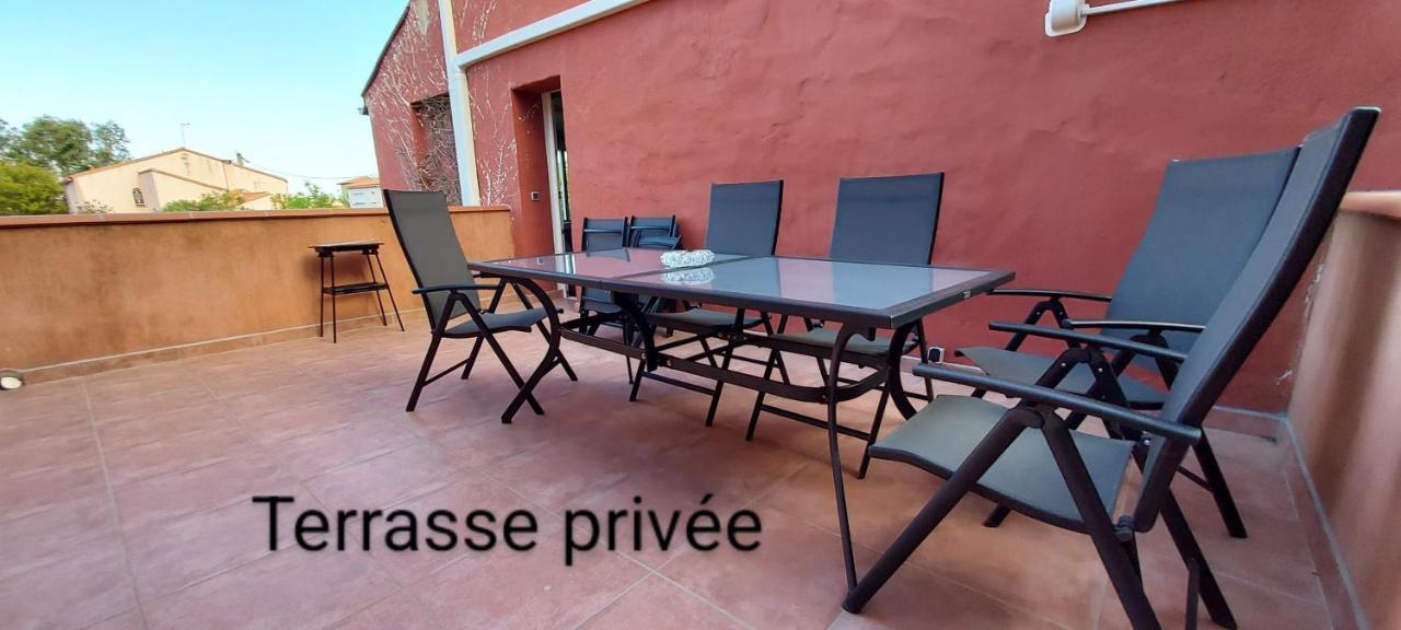 Le Barcares Logement Climatise Pour 6 Personnes, Draps Et Serviettes Non Fournis Air-Conditioned Accommodation For 6 People, Sheets And Towels Not Provided Alojamiento Con Aire Acondicionado Para 6 Personas, Sabanas Y Toallas No Incluidas エクステリア 写真