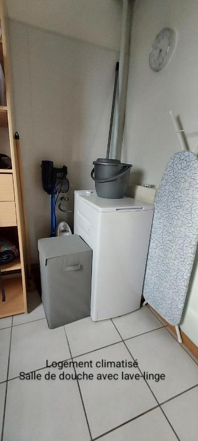 Le Barcares Logement Climatise Pour 6 Personnes, Draps Et Serviettes Non Fournis Air-Conditioned Accommodation For 6 People, Sheets And Towels Not Provided Alojamiento Con Aire Acondicionado Para 6 Personas, Sabanas Y Toallas No Incluidas エクステリア 写真
